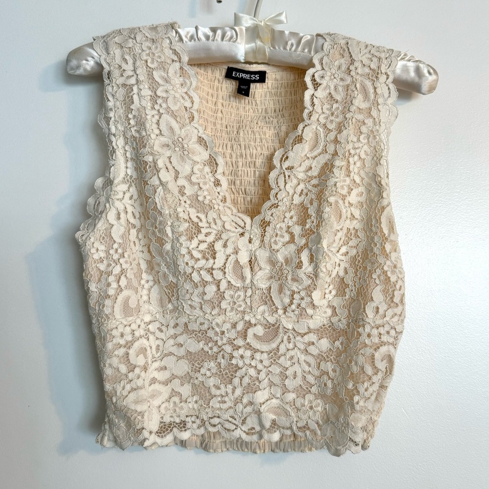 Express Lace Crop Top